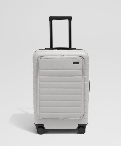 The Executive Bigger Carry-On in Cloud Gray