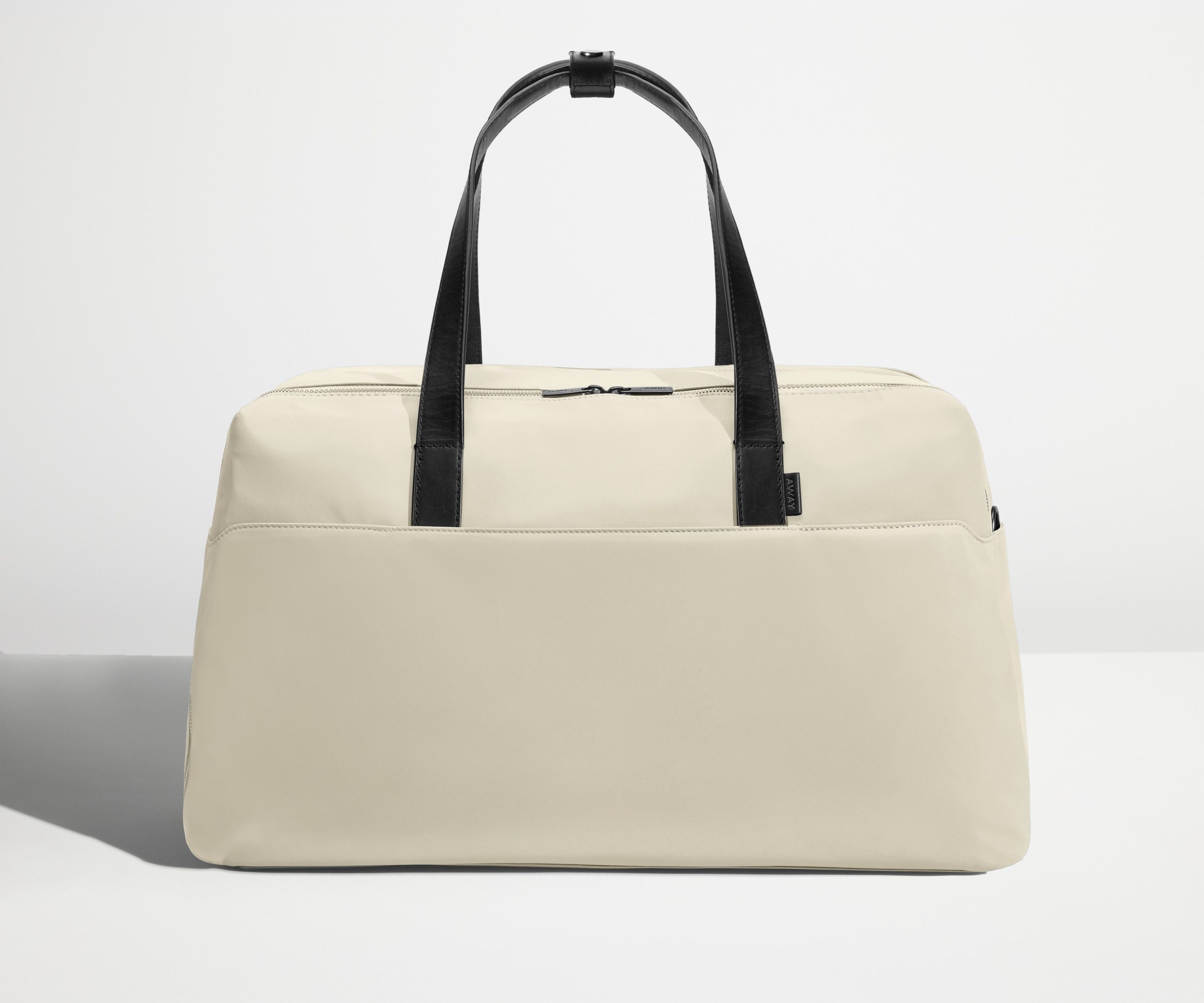 PDP_EverywhereBag_Large_Salt_01_0901b6a1-ce3c-4a44-878d-317018a56881.jpg