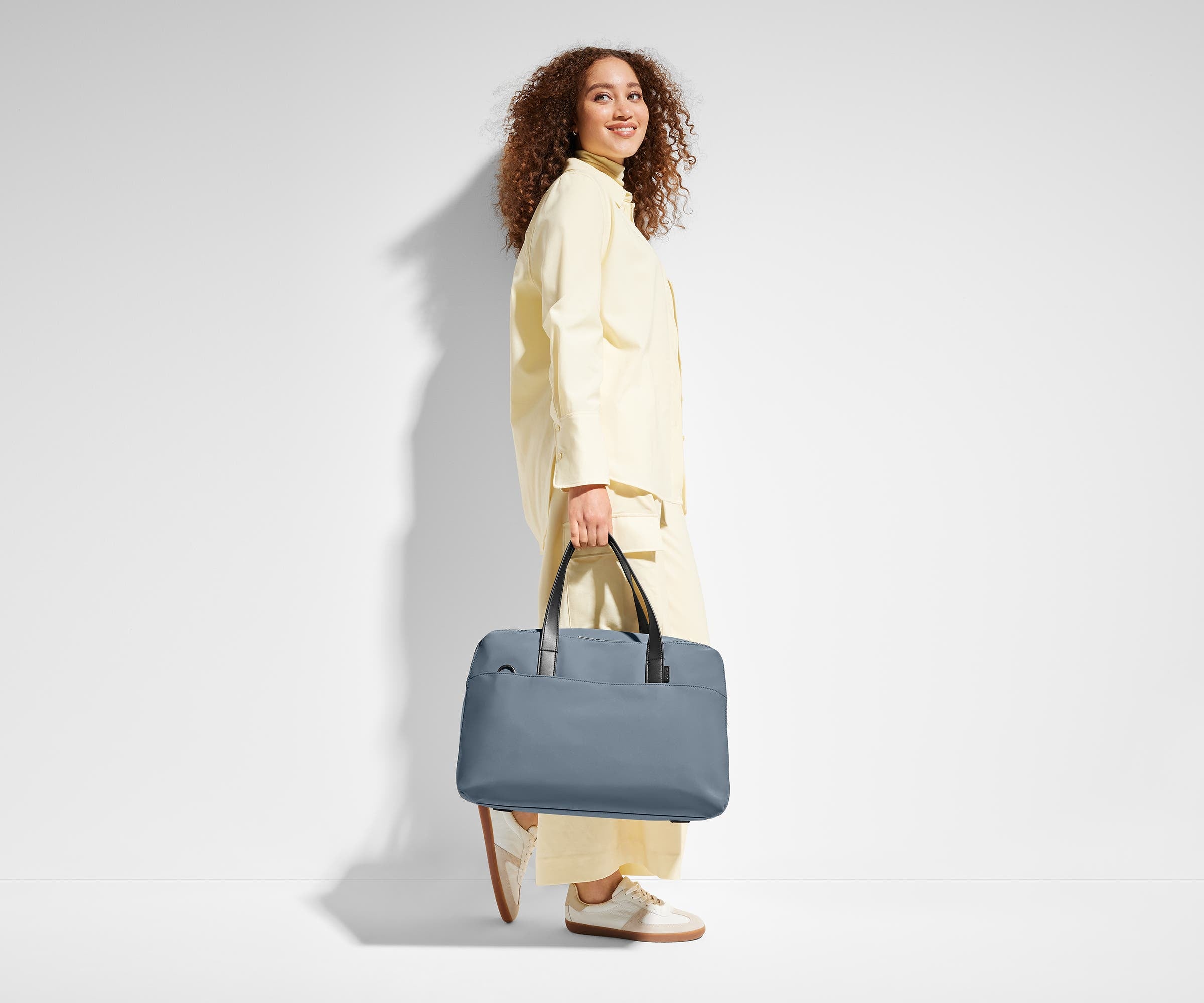 PDP_EverywhereBag_Medium_Coast_07_730e26bf-4810-4a8d-b39e-23fb2ade0fe5.jpg
