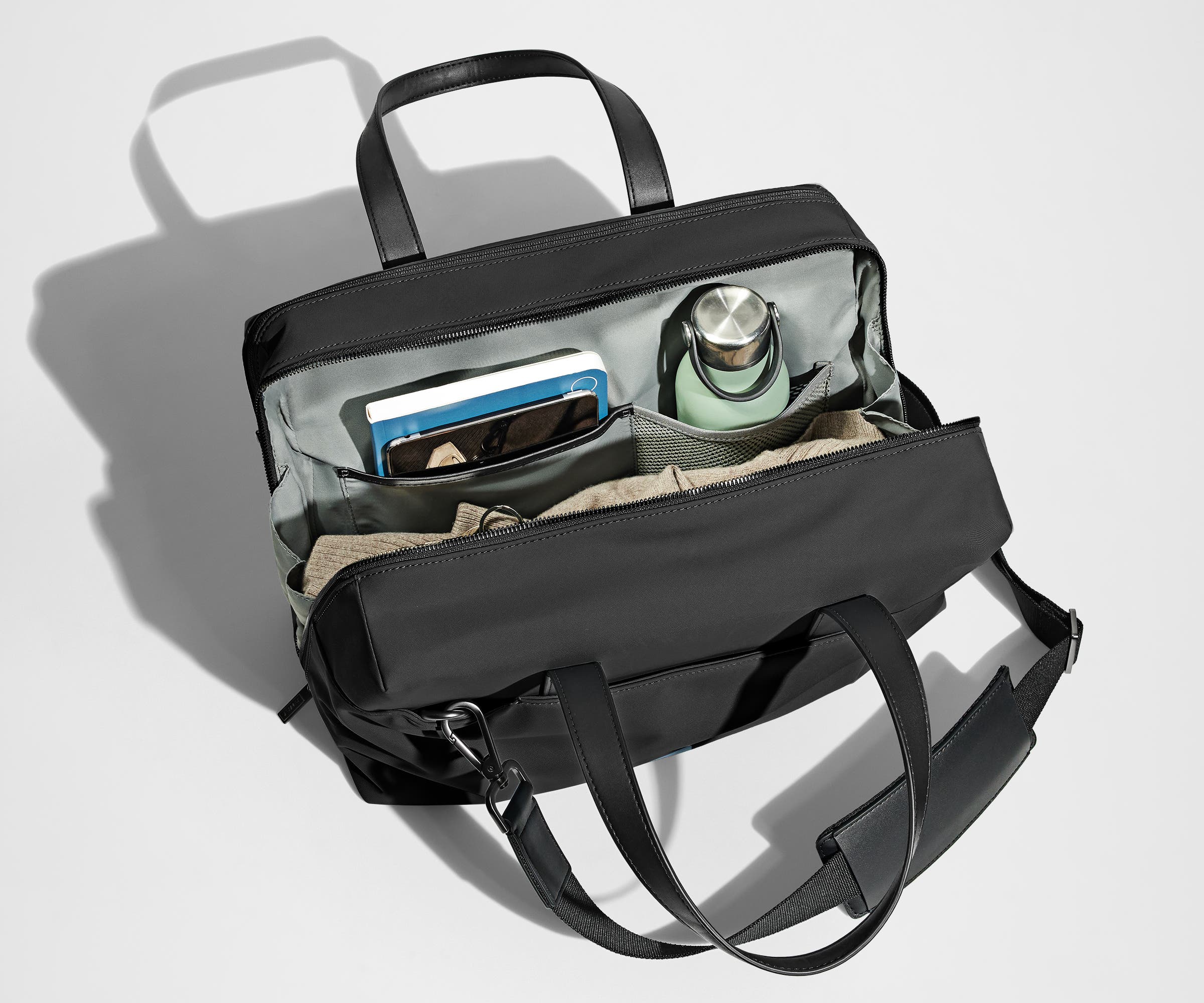PDP_EverywhereBag_Standard_Black_04_7bc0d7ac-cffe-453b-a4b8-f98ece715b97.jpg
