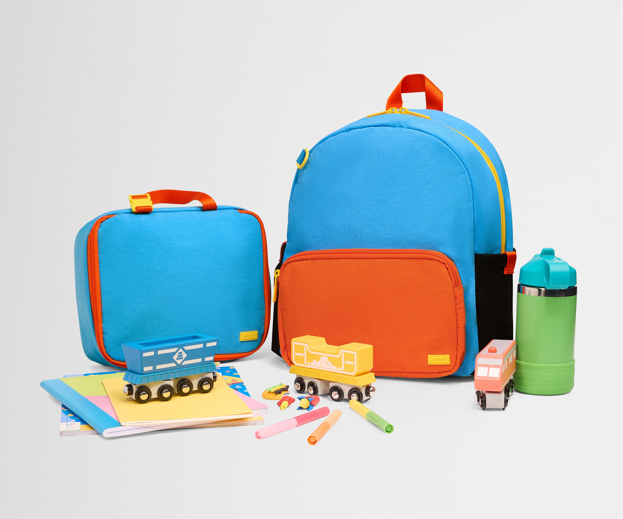 PDP_Kids_Collection_Backpack-LunchBox_Blue.jpg