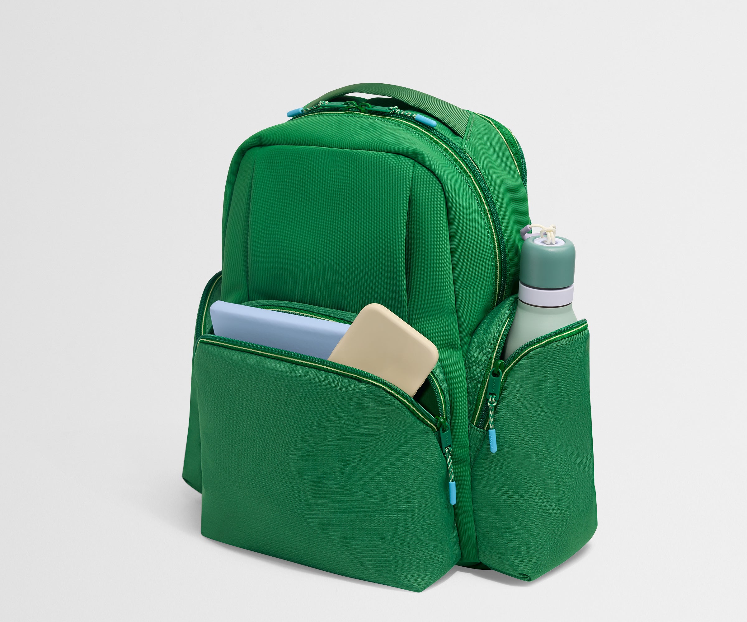 PDP_Sport_Backpack_Green_04.jpg